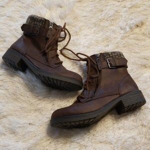 👢 Sweater top ankle boots